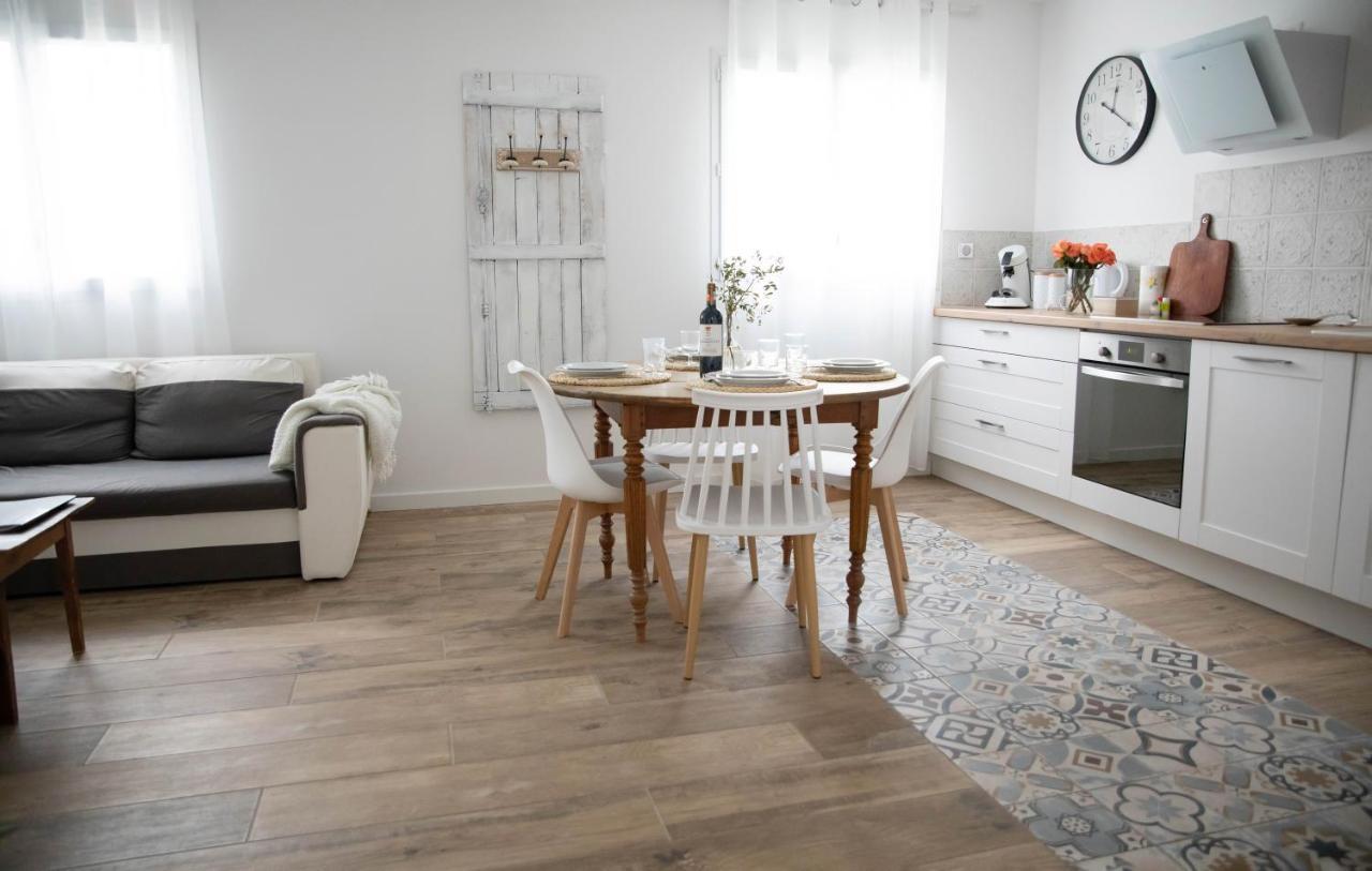 Superbe Appartement - L'Escapade Onzain Bagian luar foto